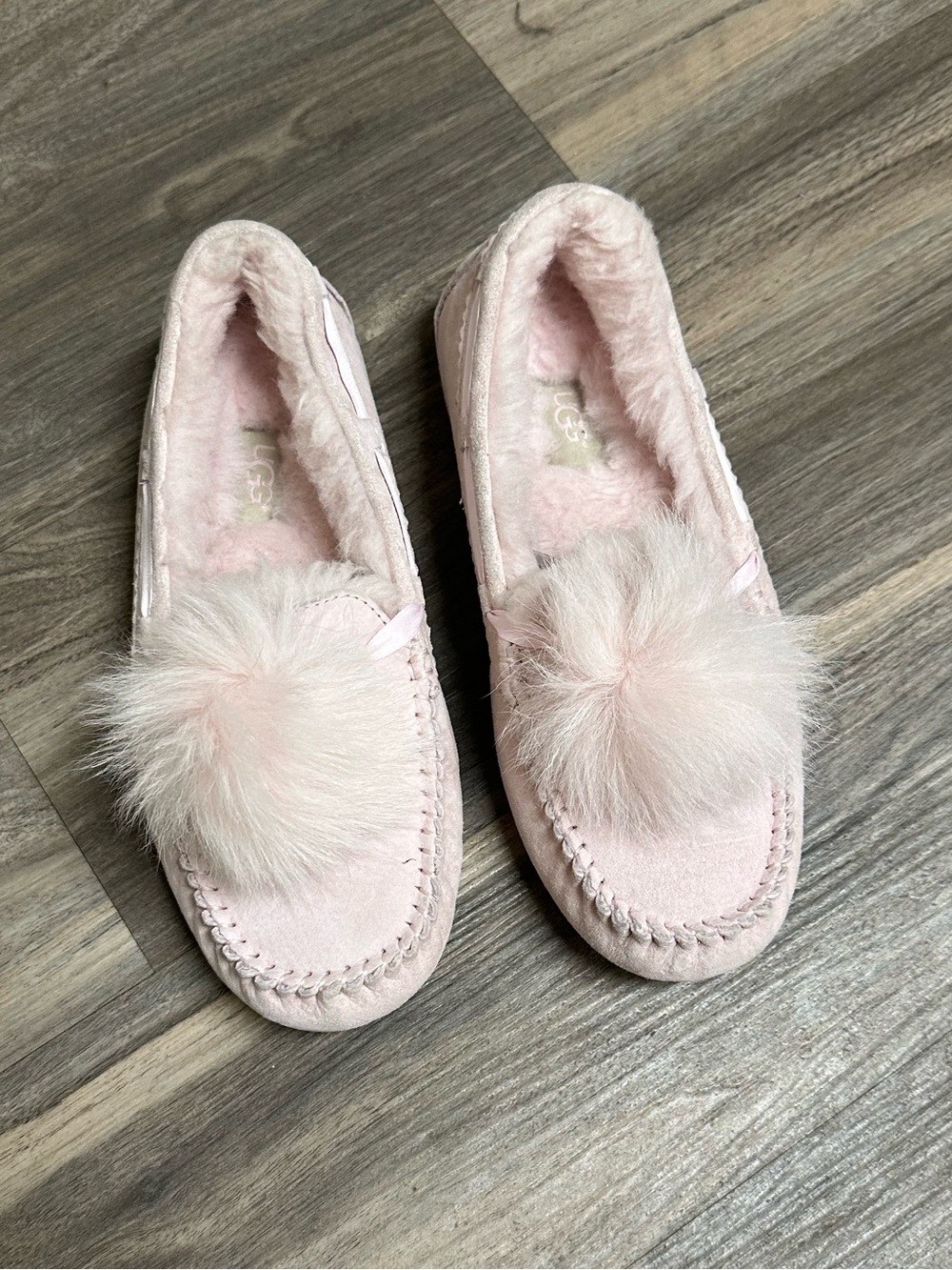 UGG Dakota Pom Pom Pink Slippers